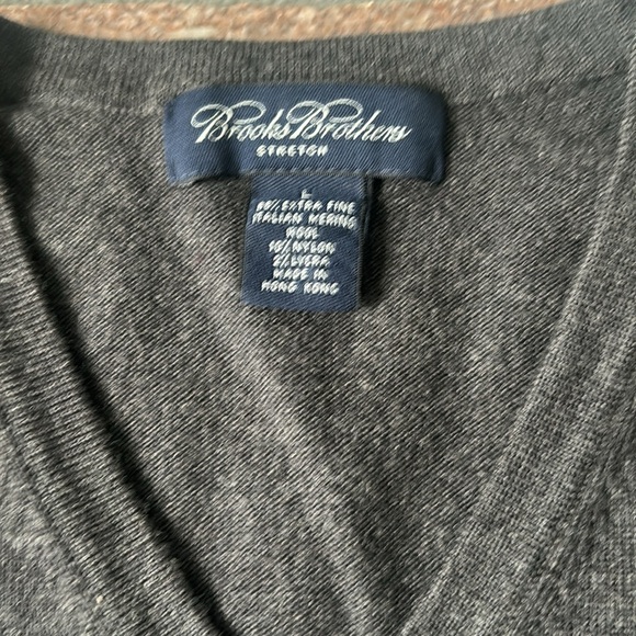 Brooks brothers dark gray v neck sweater - Picture 2 of 6